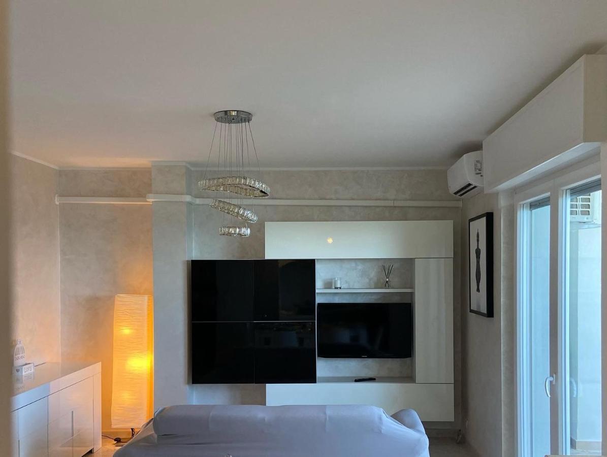 Bari Nalasia Beach Apartment Esterno foto