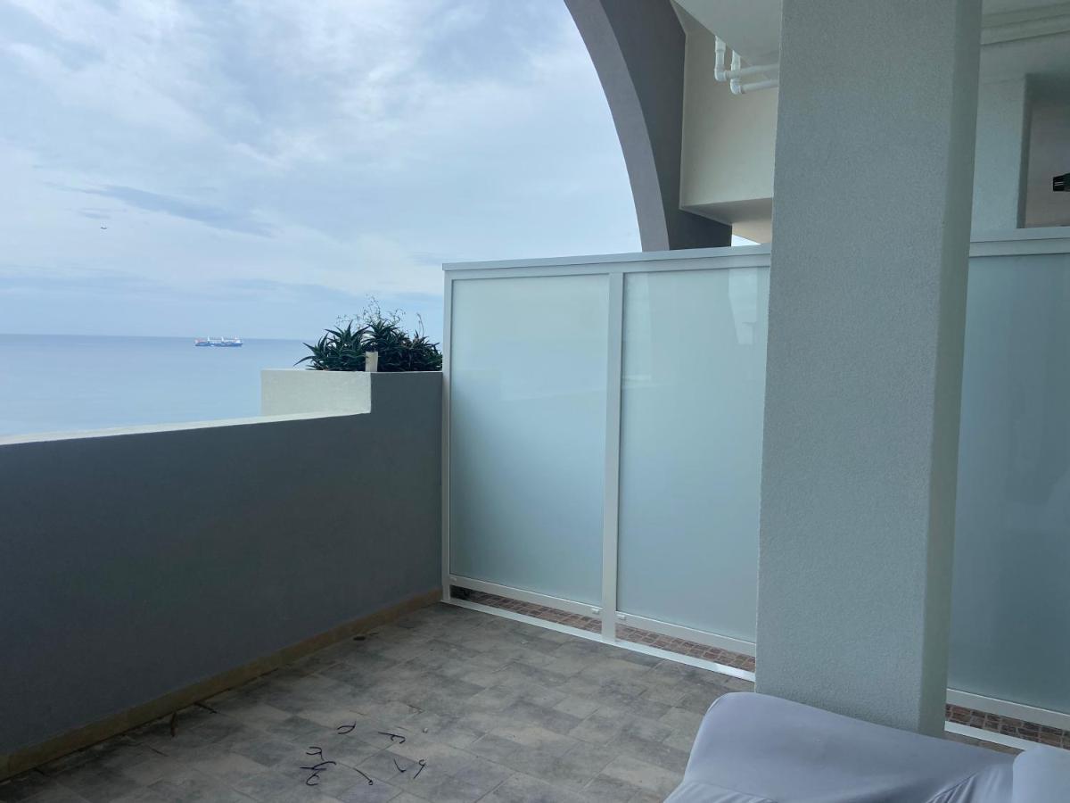 Bari Nalasia Beach Apartment Esterno foto